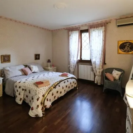 Villetta I Tre Cipressi Bed & Breakfast